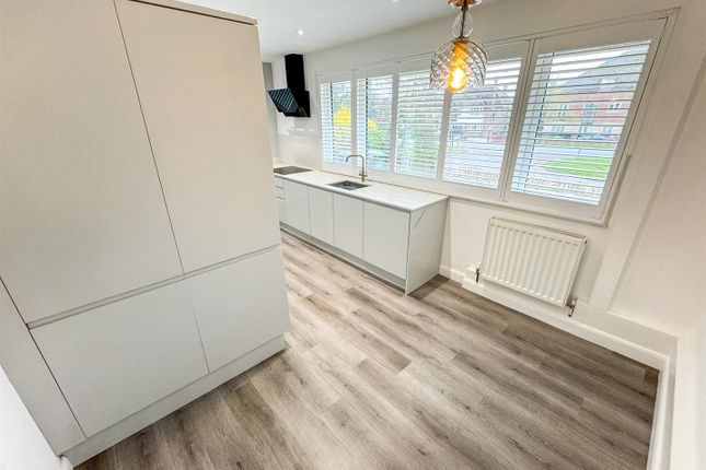 Baysdale Avenue, Corby photo 5