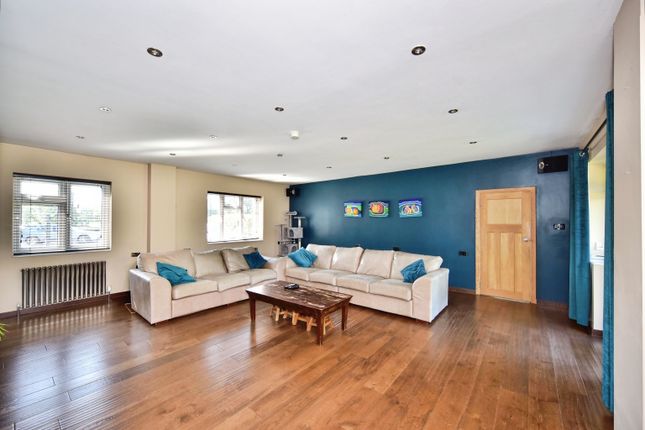 The Orchard, Hampstead Lane, Maidstone photo 2