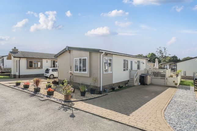 2-bed caravan on Dolbeare Court,2 Beech Drive, Saltash, £205,000
