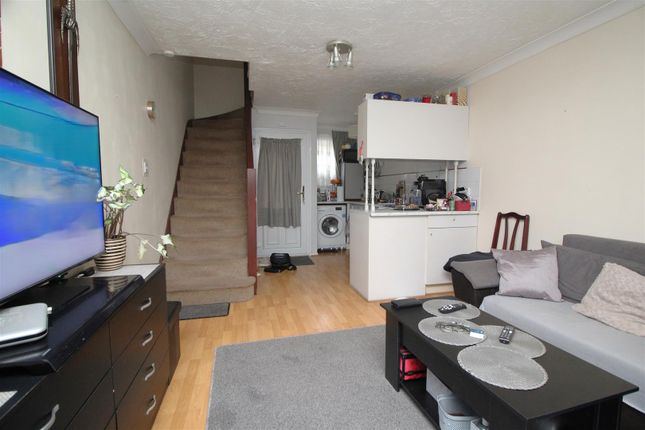 34, Lansdowne Walk, Peterborough photo 2