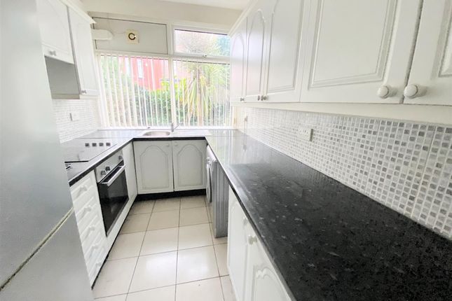 Flat for sale in Molyneux Court, Broadgreen, Liverpool