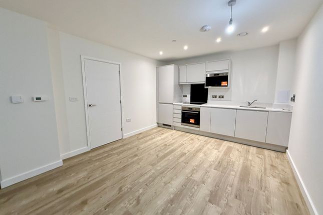 New-Built 1-Bedroom Flat Near Pontoon Dock