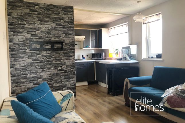 1-bed flat on 98, Bloomfield Road, Plumstead, £199,000