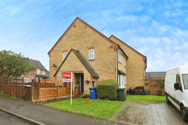 End terrace house for sale in Canterbury Close, Banbury