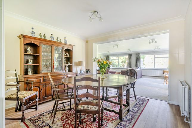 24, Tilsworth Road, Beaconsfield photo 4