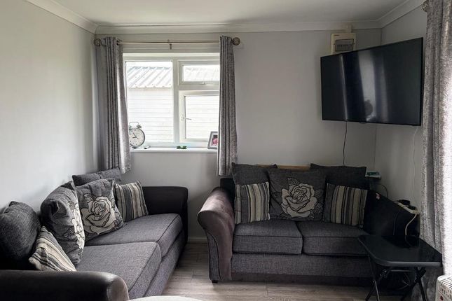 184, Park Avenue, Leysdown photo 2