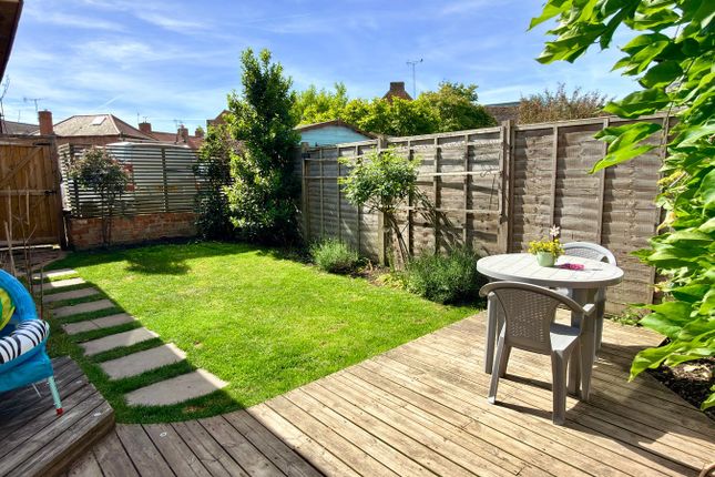 8, Bredon Road, Tewkesbury photo 2