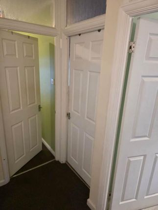 Three Bedroom House For Sale, South Clive Street, Cardiff photo 3