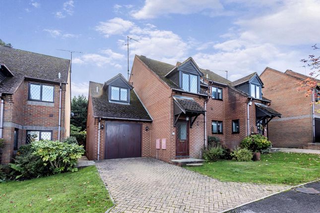 Thumbnail Semi-detached house for sale in The Hawthorns, Charvil, Reading