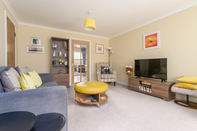 24, Morlich Grove, Dalgety Bay photo 3