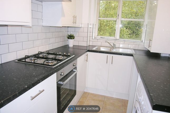 Gladbeck Way, Enfield photo 4