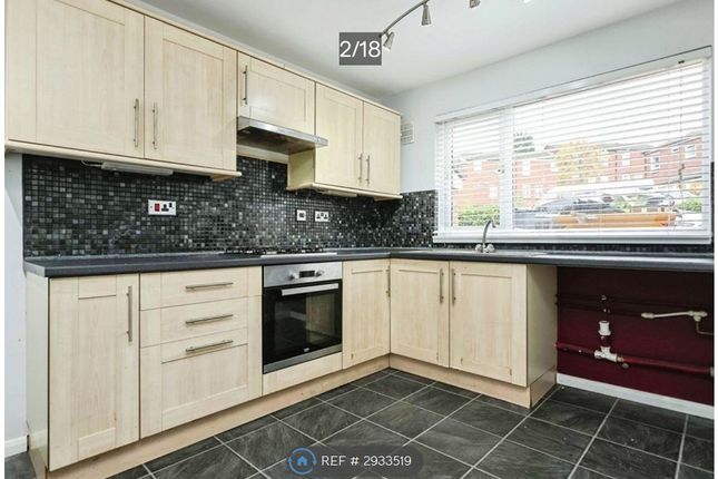 Rothesay Croft, Birmingham photo 3