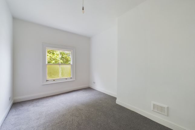 Flat 9, 74 Beverley Road, Hull photo 4