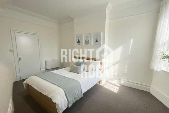 2a Bridge Road, Southampton photo 4