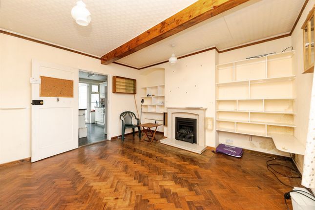 28, Applecroft Road, Welwyn Garden City photo 4