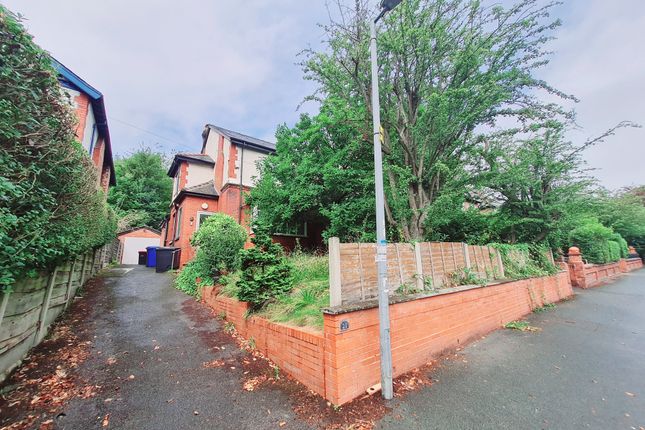 Thumbnail Detached house to rent in Waterpark Road, Salford, Manchester