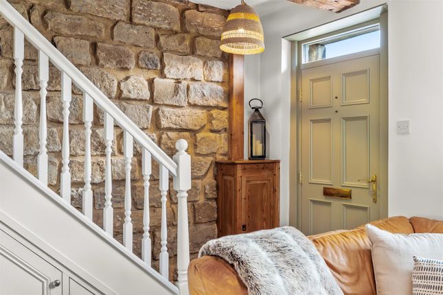 51, Peel Place, Burley in Wharfedale photo 4