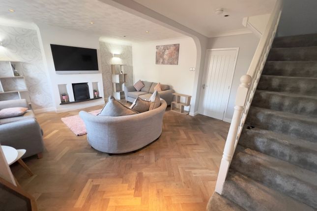 39, Southway, Bingley photo 3