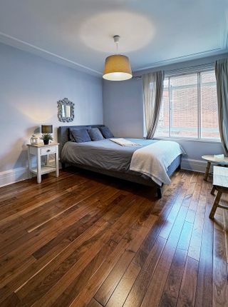 Flat to rent in Upper Berkley Street, London