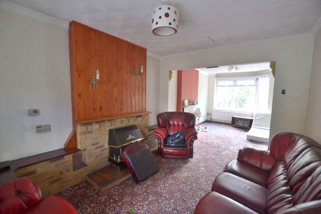 14 Beech Avenue, Coalville photo 4