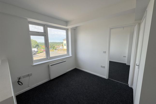 75, High Street, Cinderford photo 3