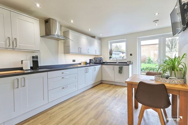 12, The Hayes, Brixham photo 3