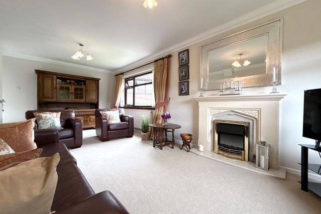 1 Cwm Alarch, Mountain Ash photo 3