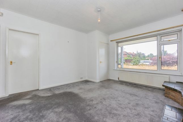 12, Penryn Avenue, Greater Manchester photo 2