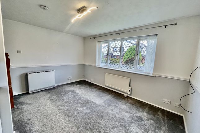 4, Boleyn Court, Blackpool photo 4