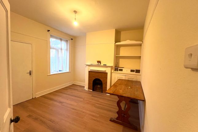 Rossindel Road, Hounslow photo 2