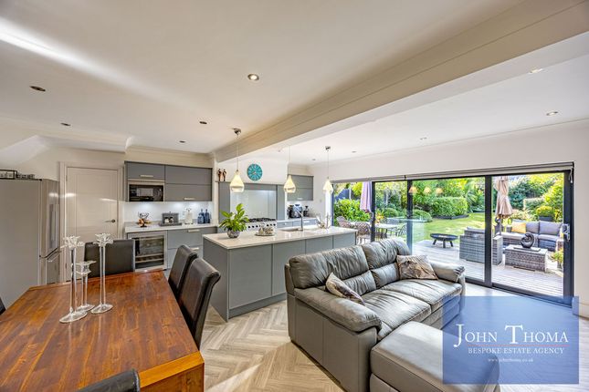 Lechmere Avenue, Chigwell photo 4