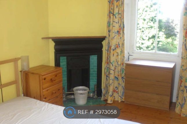 F Strathfillan Road, Edinburgh photo 2