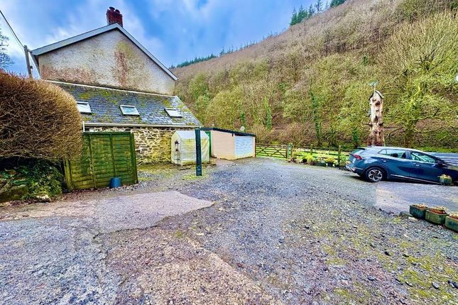 Dyffryn Gwili, Cynwyl Road, Carmarthen photo 2