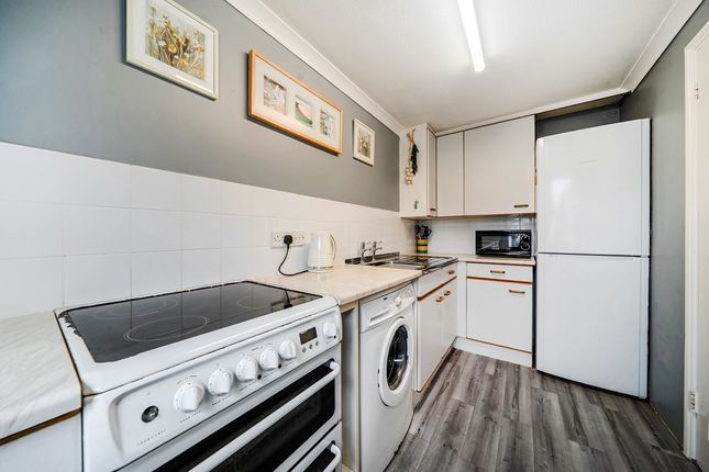 3 Eastgate Gardens, Taunton photo 4
