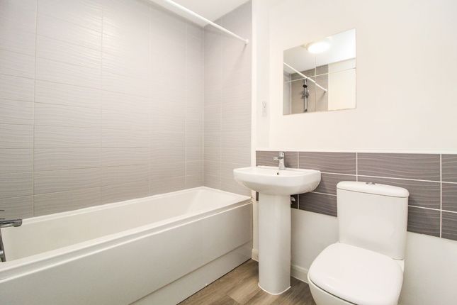 Flat for sale in King Alfred Way, Bedford