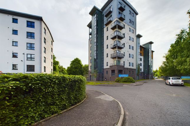 Thumbnail Flat to rent in Lochend Park View, Abbeyhill, Edinburgh