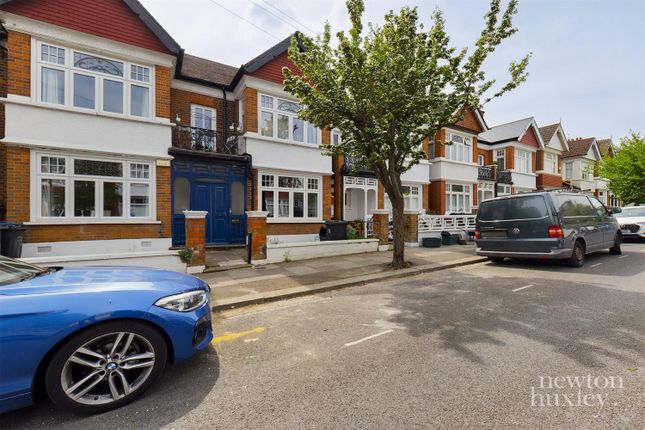 Flat to rent in The Crescent, Wimbledon