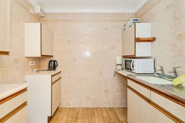 Flat 2, Homecolne House,, Louden Road, Norfolk photo 4