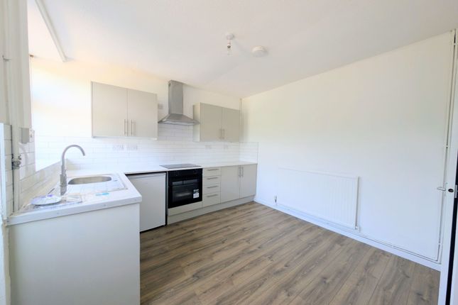 28 Park Street, Mountain Ash photo 2