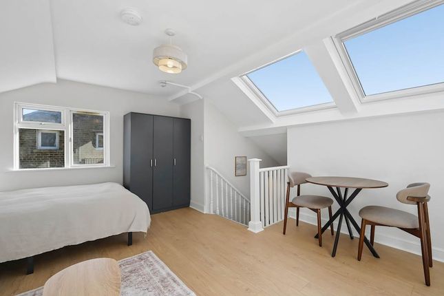 85, Cambridge Gardens, LONDON photo 3