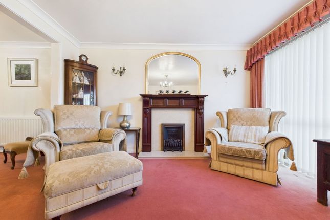 76, Longmead Road, Paignton photo 4