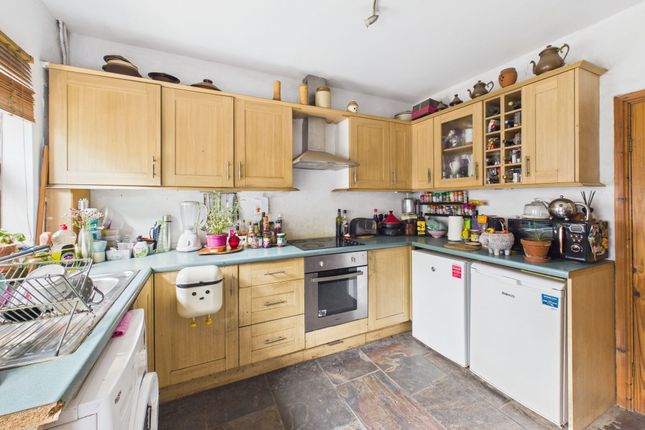 24 Moor Valley, Sheffield photo 2