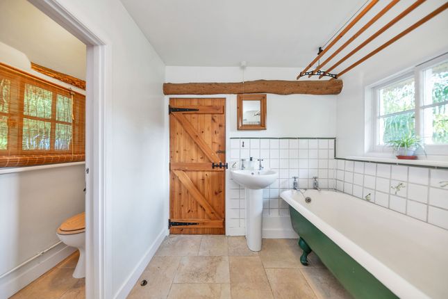 The Lodge, Tyrells Hall, Hertfordshire photo 3