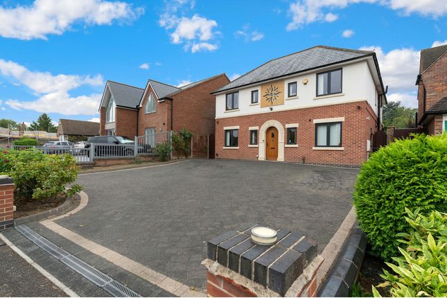 Thumbnail Detached house for sale in The Fairway, Leicester
