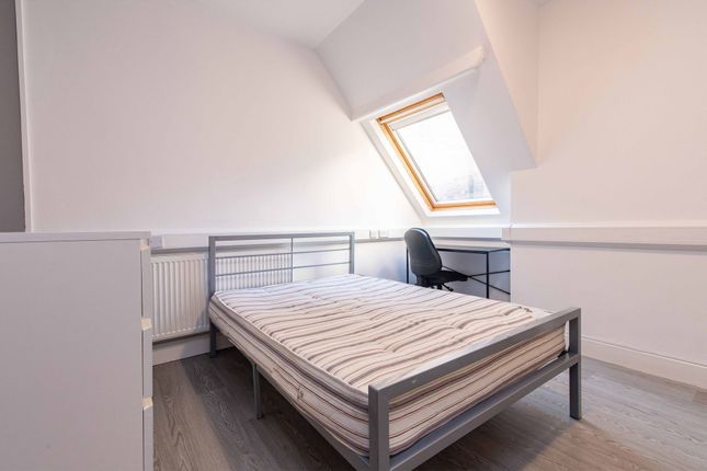 Room 5, Flat A, Bridlesmith Walk, Nottingham, Nottingham photo 4
