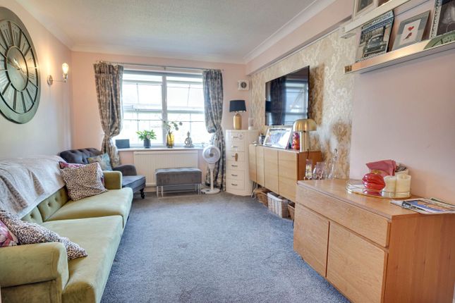 Waterside Place, Flat 77, Sheering Lower Road, Sawbridgeworth photo 5