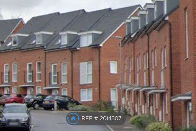 Thumbnail Terraced house to rent in Burroughs Drive, Dartford