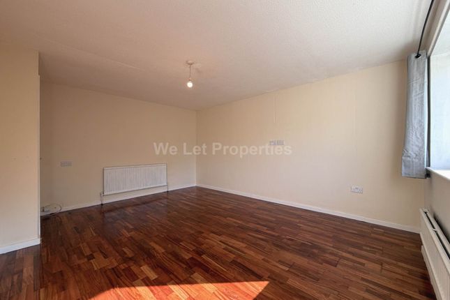 9, Byrom Street, Salford photo 2