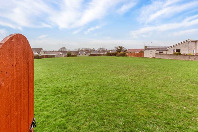Detached bungalow for sale in Juniper Place, Perth