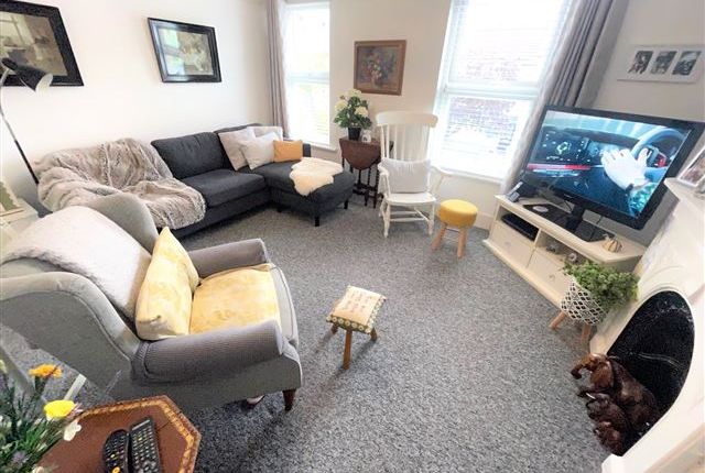 First Floor Flat, 13 Queen Street, Worthing photo 4